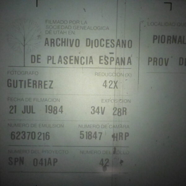 Microfilm. Detalle de la filmación en 1984 para los Mormones